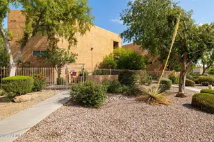 7494 E Earll Dr, Scottsdale, AZ 85251 - Photo 29