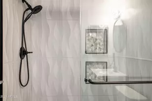 7494 E Earll Dr, Scottsdale, AZ 85251 - Photo 15