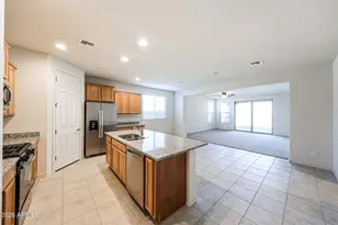 13602 W Copper Leaf Ln, Peoria, AZ 85383 - Photo 3