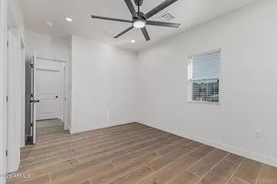 1802 W Carter Road, Phoenix, AZ 85041 - Photo 19