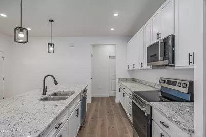 1802 W Carter Road, Phoenix, AZ 85041 - Photo 17