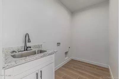 1802 W Carter Road, Phoenix, AZ 85041 - Photo 33