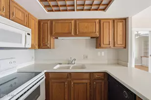 10330 W Thunderbird Blvd, Sun City, AZ 85351 - Photo 7