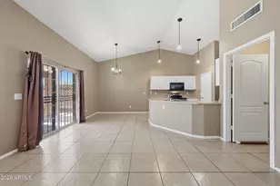 16011 N 35th Dr, Phoenix, AZ 85053 - Photo 7