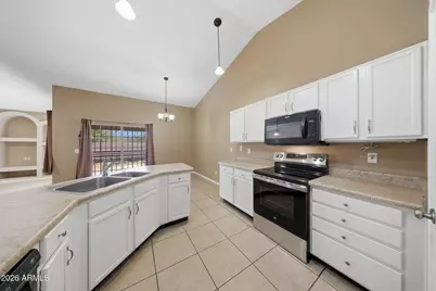 16011 N 35th Drive, Phoenix, AZ 85053 - Photo 15