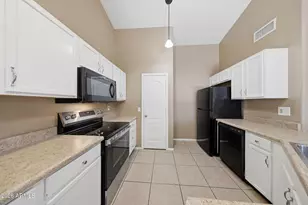 16011 N 35th Dr, Phoenix, AZ 85053 - Photo 13