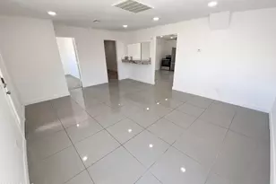 15633 N Greasewood St, Surprise, AZ 85378 - Photo 3