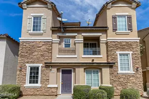 1384 S Sabino Dr, Gilbert, AZ 85296 - Photo 1