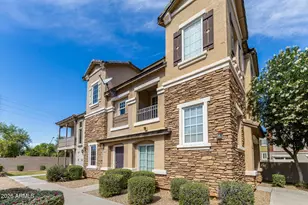 1384 S Sabino Dr, Gilbert, AZ 85296 - Photo 5