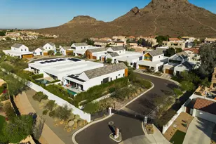 1729 E Winchcomb Dr, Phoenix, AZ 85022 - Photo 47