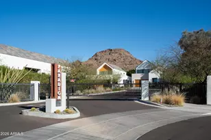 1729 E Winchcomb Dr, Phoenix, AZ 85022 - Photo 3