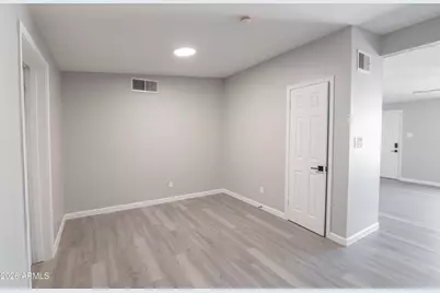 4230 N 49th Drive, Phoenix, AZ 85031 - Photo 11