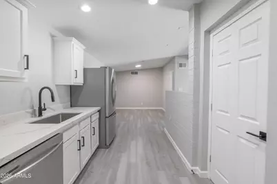 4230 N 49th Drive, Phoenix, AZ 85031 - Photo 13