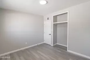 4230 N 49th Dr, Phoenix, AZ 85031 - Photo 23