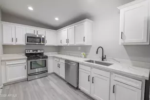 4230 N 49th Dr, Phoenix, AZ 85031 - Photo 11