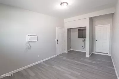 4230 N 49th Drive, Phoenix, AZ 85031 - Photo 27