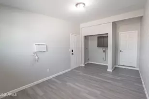 4230 N 49th Dr, Phoenix, AZ 85031 - Photo 27