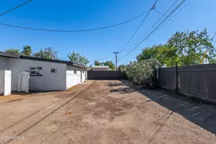 4230 N 49th Dr, Phoenix, AZ 85031 - Photo 35