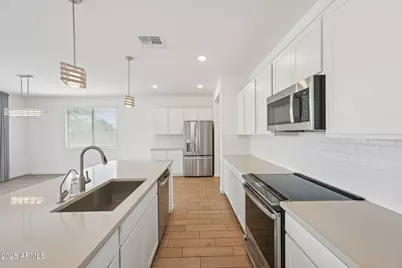 7221 N 74th Avenue, Glendale, AZ 85303 - Photo 19