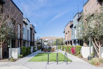 142 E Hearne Way, Gilbert, AZ 85234 - Photo 31