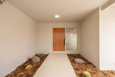 7734 N 34th Avenue, Phoenix, AZ 85051 - Photo 5