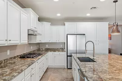 12932 W Cassia Trail, Peoria, AZ 85383 - Photo 7