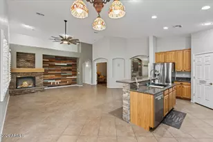 1628 W Fruit Tree Ct, San Tan Valley, AZ 85144 - Photo 9