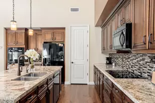 10052 E Bell Rd, Scottsdale, AZ 85260 - Photo 13