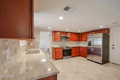 10624 N 25th Street, Phoenix, AZ 85028 - Photo 13