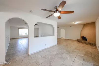 10624 N 25th Street, Phoenix, AZ 85028 - Photo 11