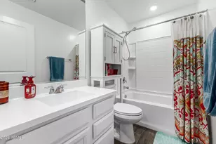 12312 W Palmaire Ave, Glendale, AZ 85307 - Photo 21