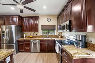 1802 E Stella Ln, Phoenix, AZ 85016 - Photo 13