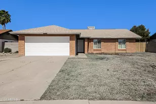 6826 W Cholla St, Peoria, AZ 85345 - Photo 1