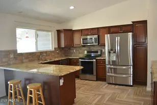 9614 W Echo Ln, Peoria, AZ 85345 - Photo 9