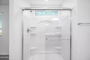 8926 W Oregon Ave, Glendale, AZ 85305 - Photo 17