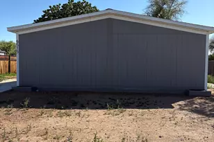 6515 W Sunnyslope Ln, Glendale, AZ 85302 - Photo 3