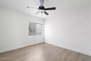 2923 N 38th St, Phoenix, AZ 85018 - Photo 9