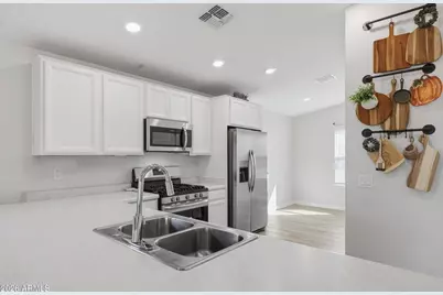 4212 S 98th Lane, Tolleson, AZ 85353 - Photo 17