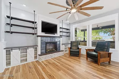 2076 E Willis Road, Gilbert, AZ 85297 - Photo 9