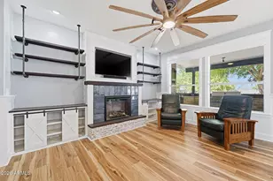 2076 E Willis Rd, Gilbert, AZ 85297 - Photo 9