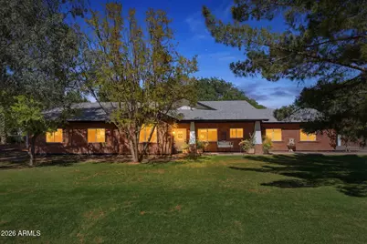 2076 E Willis Road, Gilbert, AZ 85297 - Photo 1