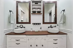 2076 E Willis Rd, Gilbert, AZ 85297 - Photo 33