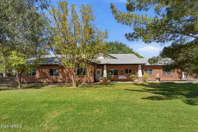 2076 E Willis Road, Gilbert, AZ 85297 - Photo 3