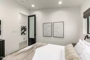 6444 E Oak St, Scottsdale, AZ 85257 - Photo 35