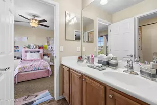 7639 W Georgetown Way, Florence, AZ 85132 - Photo 17