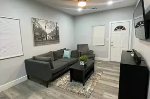 1820 E Diamond St, Phoenix, AZ 85006 - Photo 5