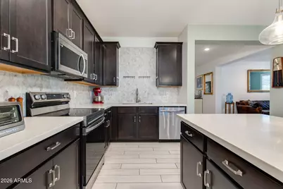 22703 N 184th Lane, Surprise, AZ 85387 - Photo 11