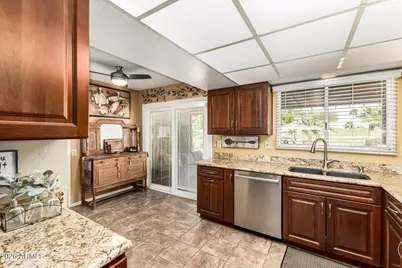 11615 N Sun Valley Drive, Sun City, AZ 85351 - Photo 13