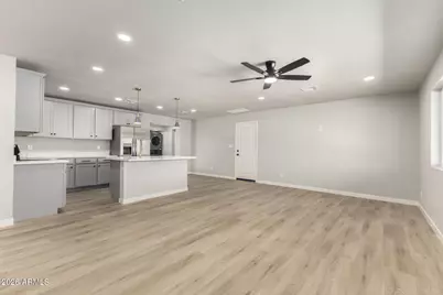 861 W 5th Avenue, Apache Junction, AZ 85120 - Photo 7