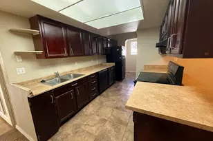 18021 N 40th Pl, Phoenix, AZ 85032 - Photo 5